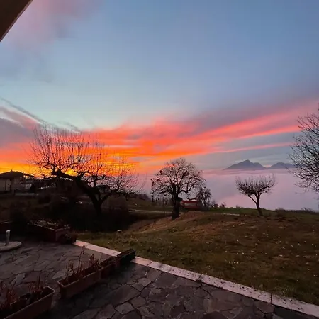 La Paloma San Zeno Apartment
